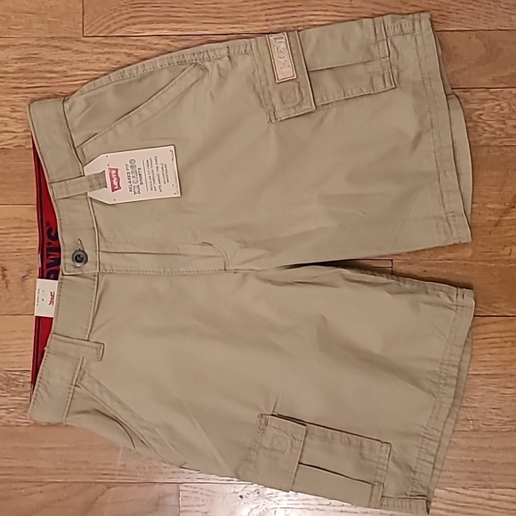LEVIS YOUTH BOYS KAKHI RELAXED FIT CARGO SHORTS SIZE 18 HUSKY 36W - Picture 2 of 11